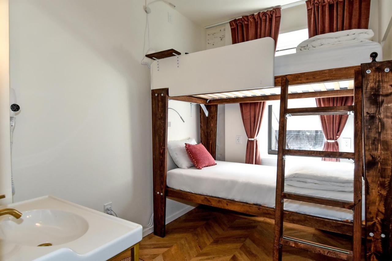 Highroad Washington Dc Hotel Екстериор снимка